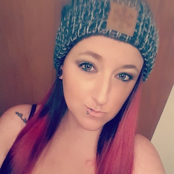 Meet your Posher, Hurricane82083 - Picture 1 of 1